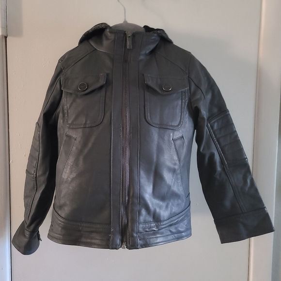 🖤4T Urban Republic Jacket 🖤 - Picture 2 of 7